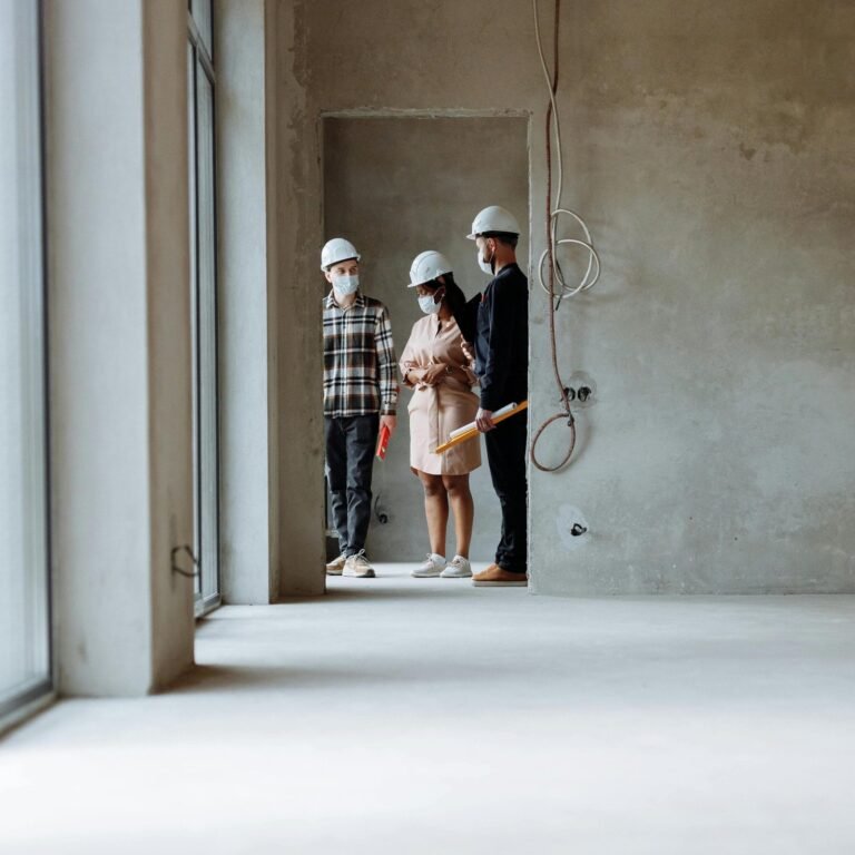 Contractant général ou artisan : quelle différence et lequel choisir pour votre rénovation ?