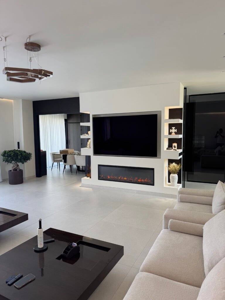 Réalisation d’un décor TV sur mesure a Saint brice sous foret ( 95 )